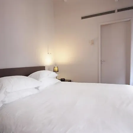 Bridgestreet Opera Apartments