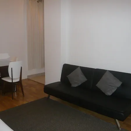 Apartment Bridgestreet Opera Apartments